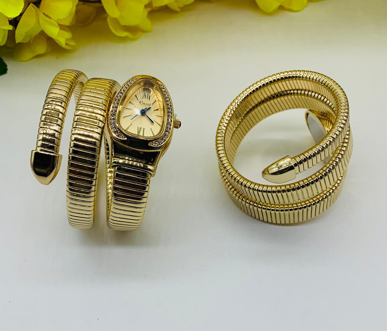 Luxury Gold Wrap Bracelet Watch for Women | Elegant Stretch Coil Wrist Watch